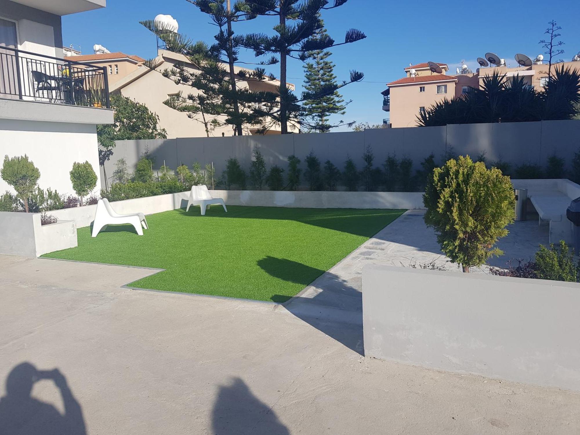 Valentinos Apartments Paphos Bagian luar foto