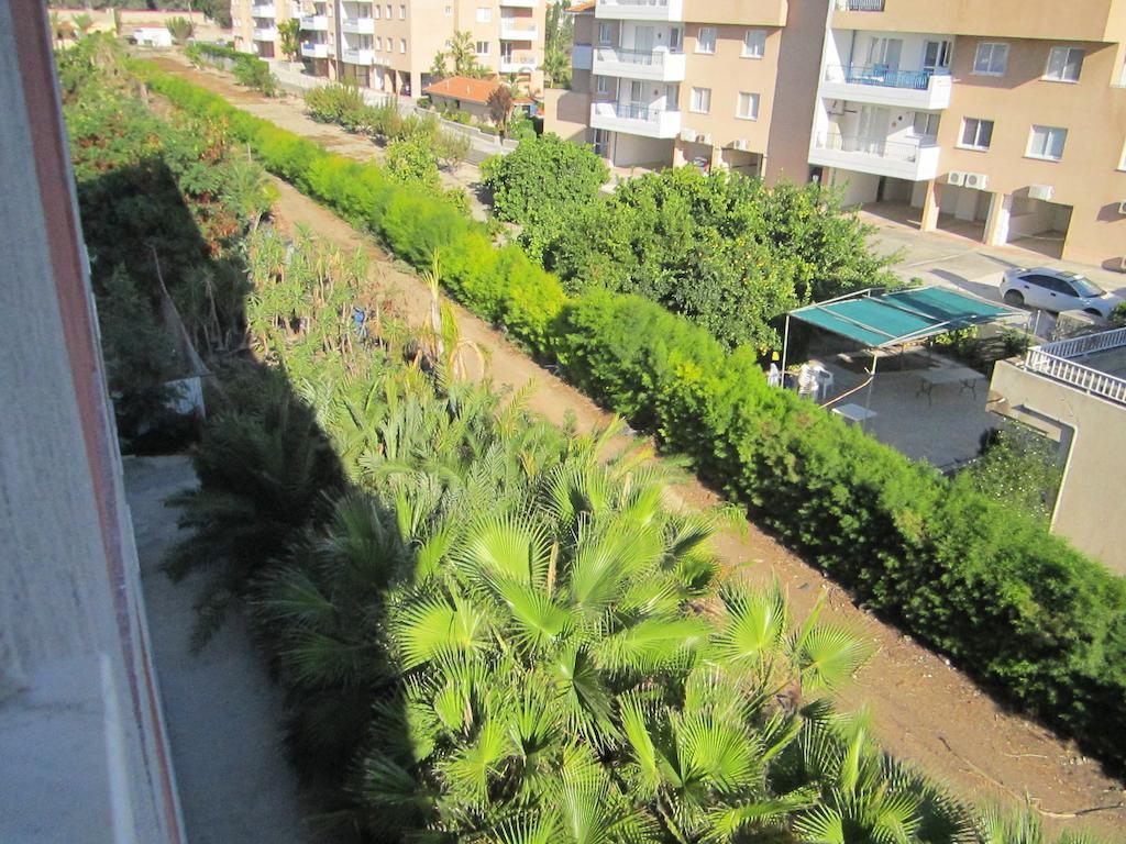 Valentinos Apartments Paphos Bagian luar foto