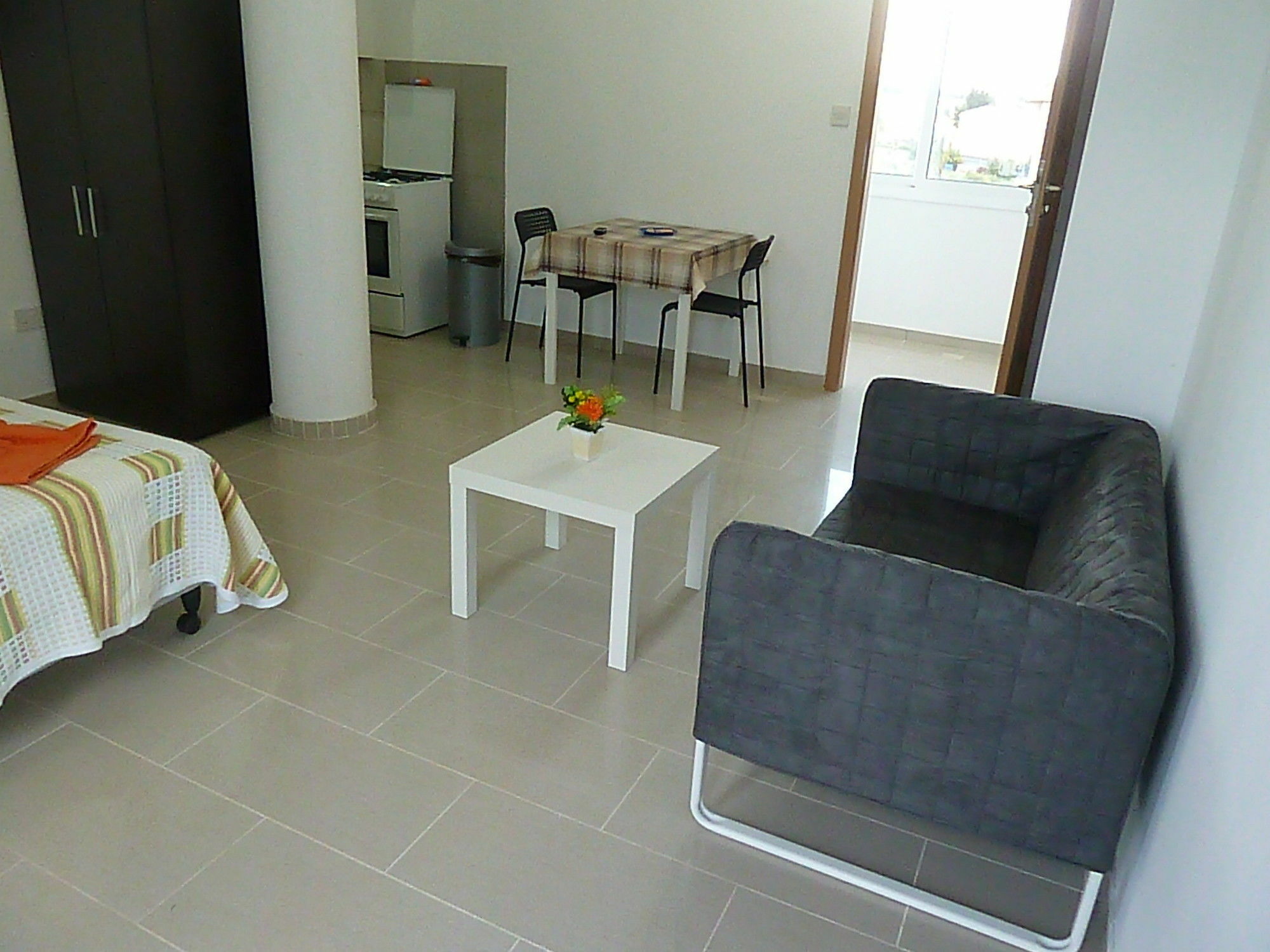 Valentinos Apartments Paphos Bagian luar foto